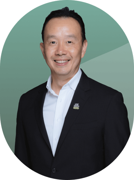 ชรัคร ตรังอดิศัยกุล